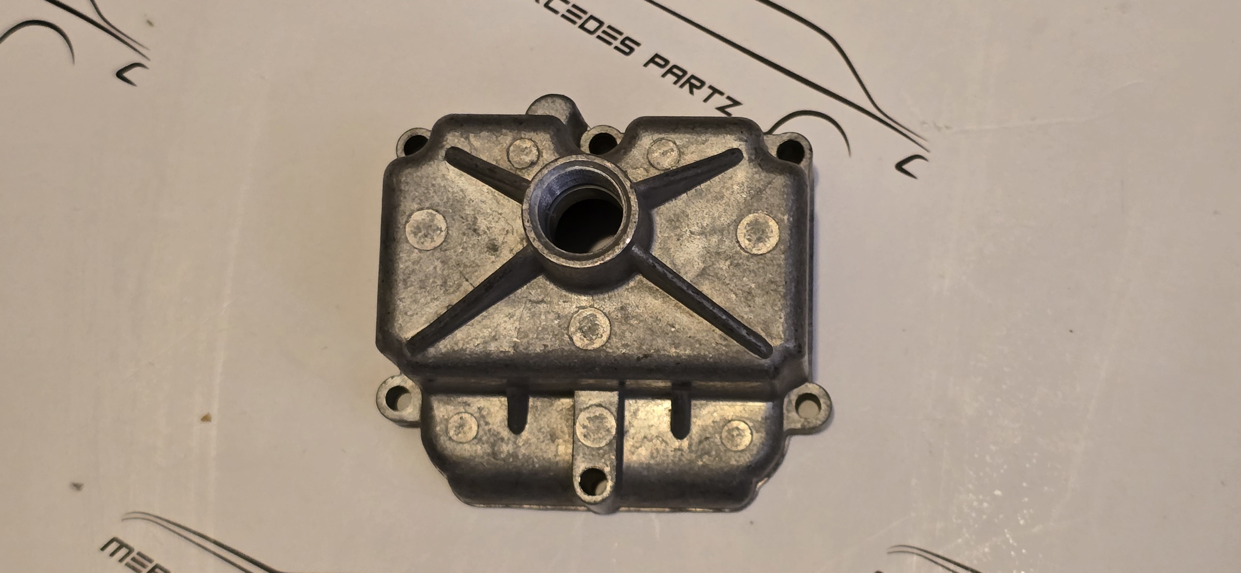 M102 M115 float chamber NEW NOS Genuine Mercedes Part