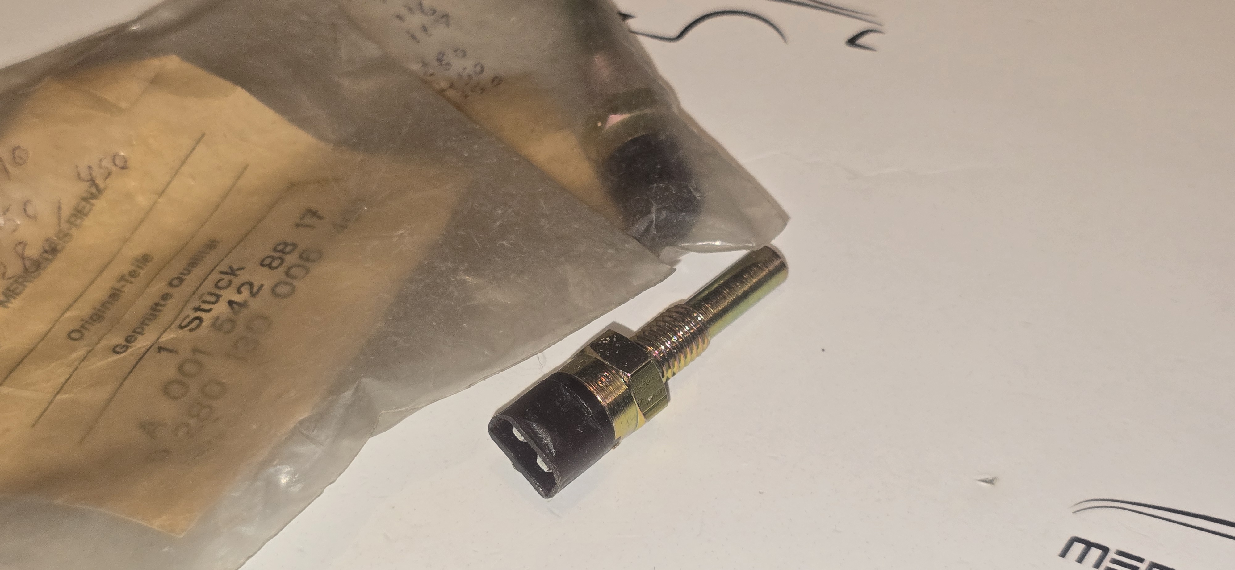 M110 M114 M116 M117 air cleaner temperature sender unit NEW NOS Genuine Mercedes Part