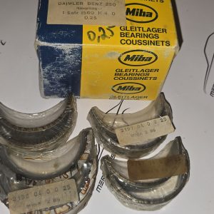 M123 W123 250 main crankshaft bearing repair size 1 +0.25 59.75mm NEW NOS M123 M123 W123 250 main crankshaft bearing repair size 1 +0.25 59.75mm NEW NOS M123