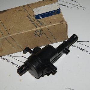 A0008009875 W124 rear lid element NEW NOS Genuine Mercedes Part A0008009875 W124 rear lid element NEW NOS Genuine Mercedes Part