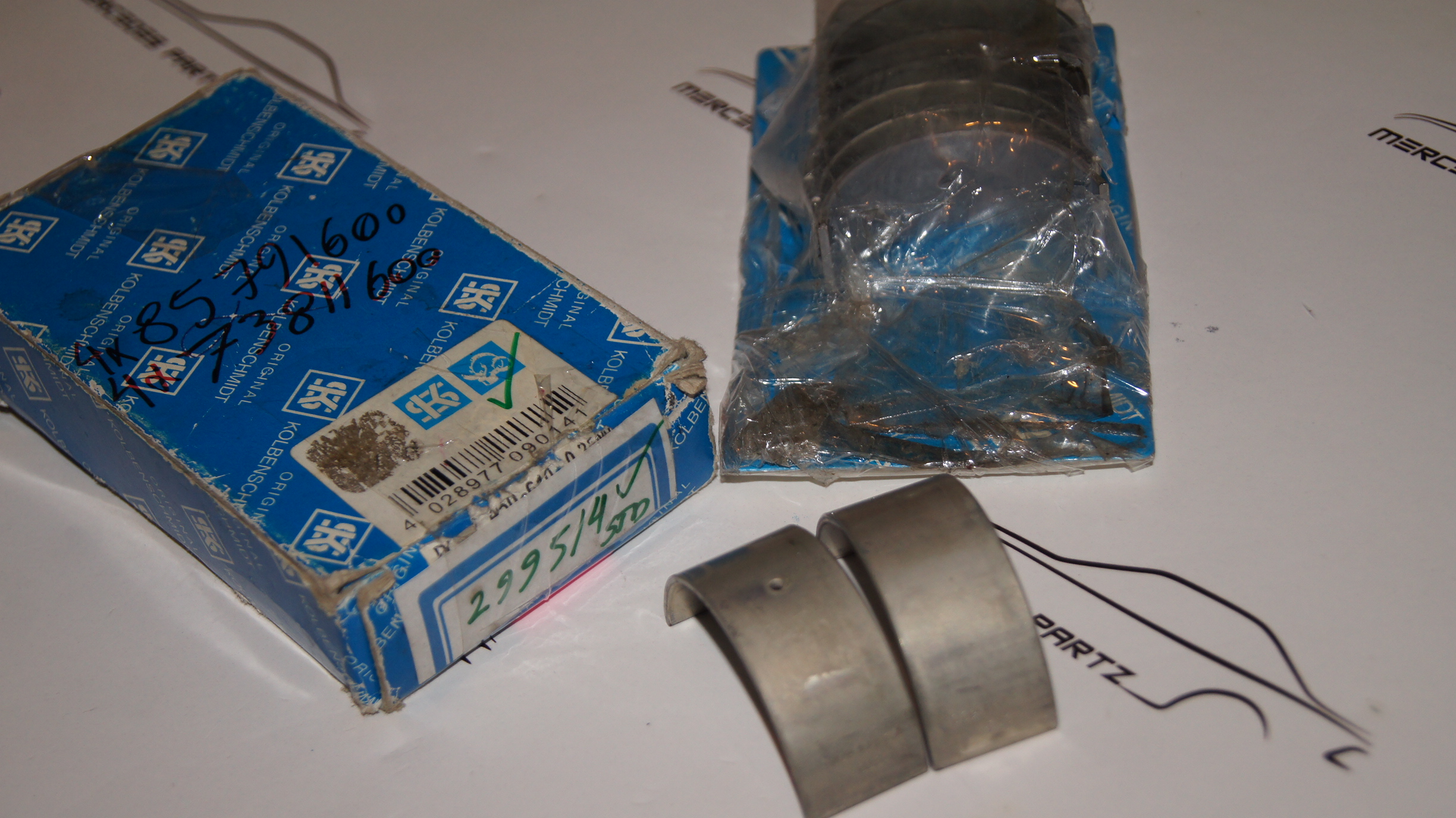 M102 connecting rod bearing set STD  Kolbenschmidt