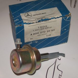 **FREE SHIPPING** OM616 OM617 injection pump controlled fuel shut off valve vacuum box NEW NOS GENUINE MERCEDES-BENZ FREE SHIPPING **FREE SHIPPING** OM616 OM617 injection pump controlled fuel shut off valve vacuum box NEW NOS GENUINE MERCEDES-BENZ FREE SHIPPING
