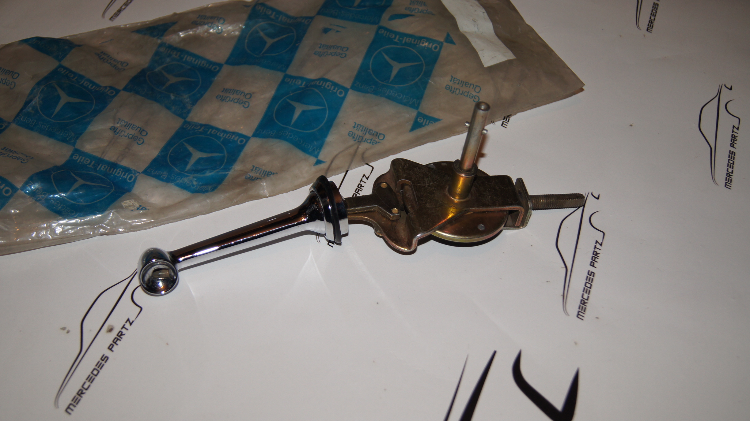 W100 600 Pullman early rear view mirror chrome base and mechanism NOS Genuine Mercedes Part