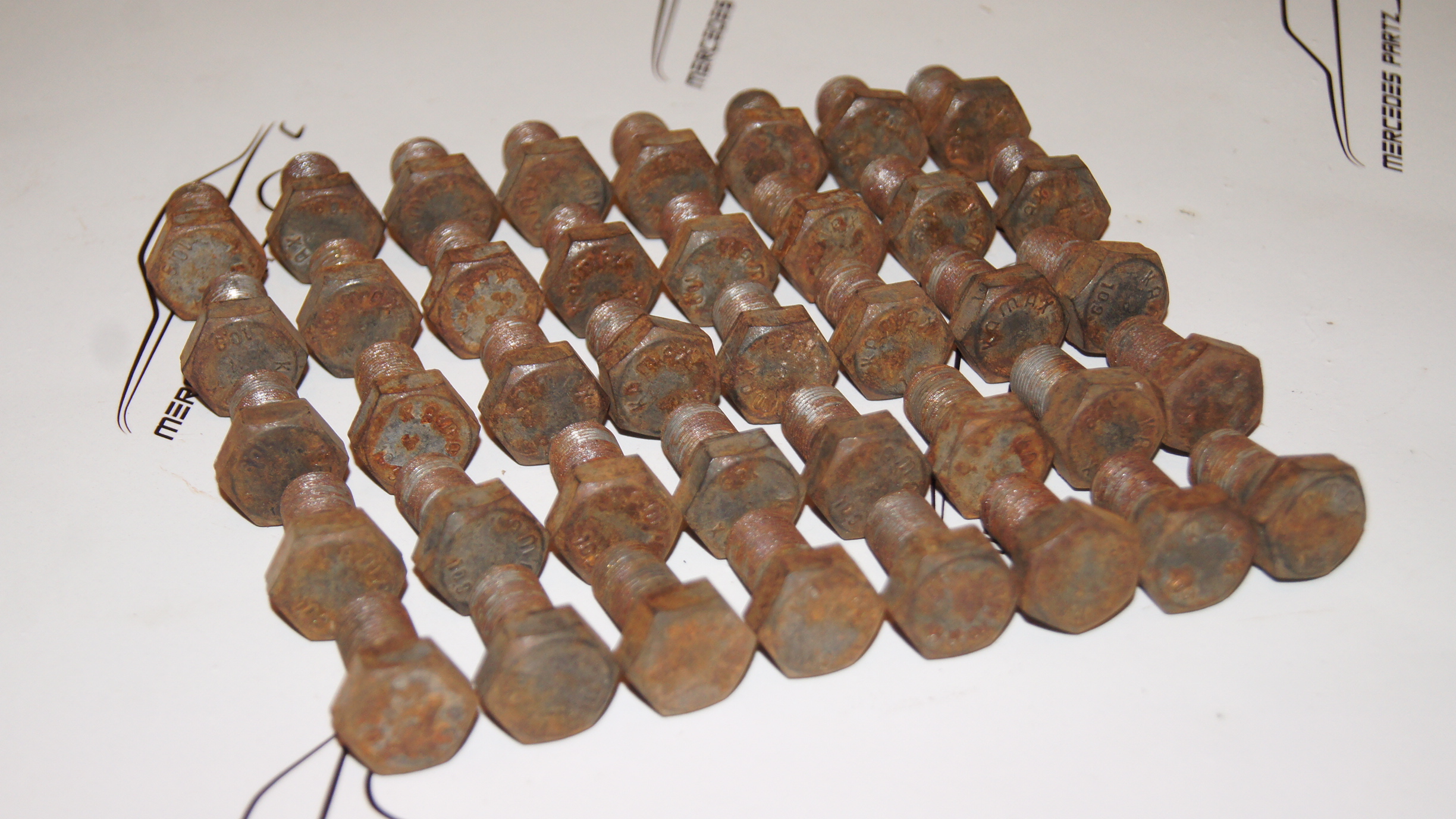 **WHOLE SALE** 40pcs KAMAX 10.9 screw NOS Genuine Mercedes Part