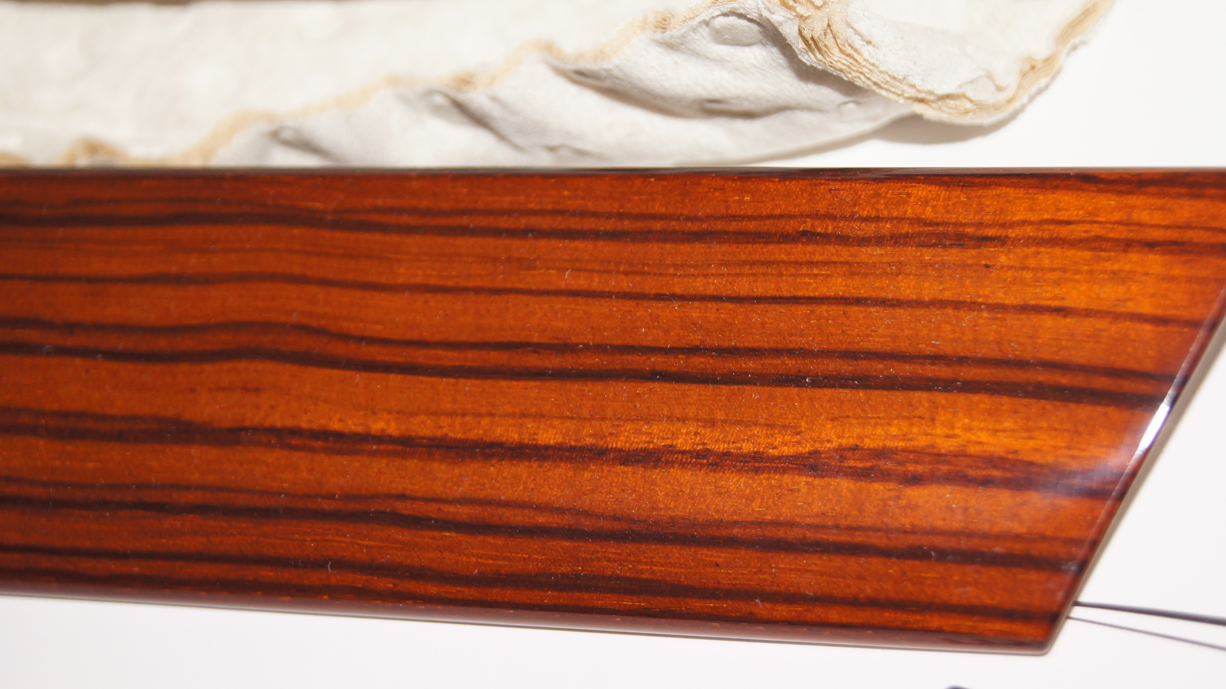 W124 front left door Zebrano wood with electrically adjusted seat NEW NOS Genuine Mercedes Part W124 front left door Zebrano wood with electrically adjusted seat NEW NOS Genuine Mercedes Part