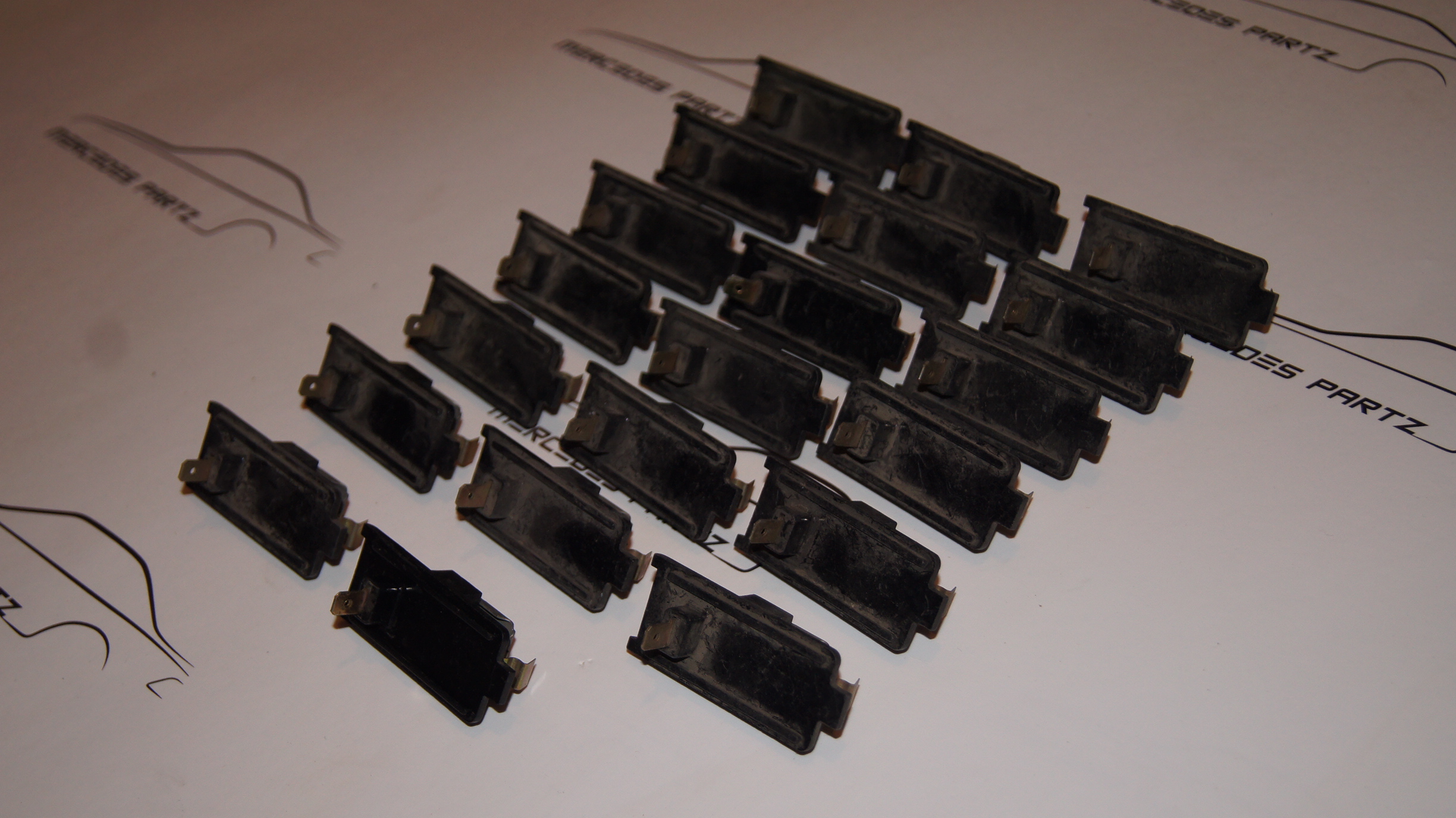 20 pcs unknown 4W NOS(New Old Stock) 20 pcs unknown 4W NOS(New Old Stock)