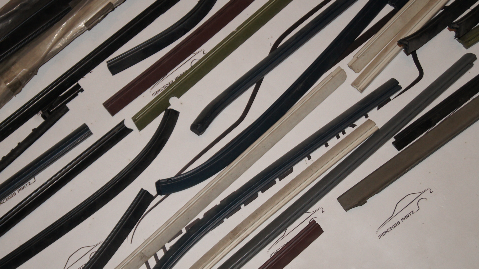 **WHOLE SALE FREE SHIPPING** Mercedes-Benz Curtains and curtain hooks NOS FREE SHIPPING **WHOLE SALE FREE SHIPPING** Mercedes-Benz Curtains and curtain hooks NOS FREE SHIPPING