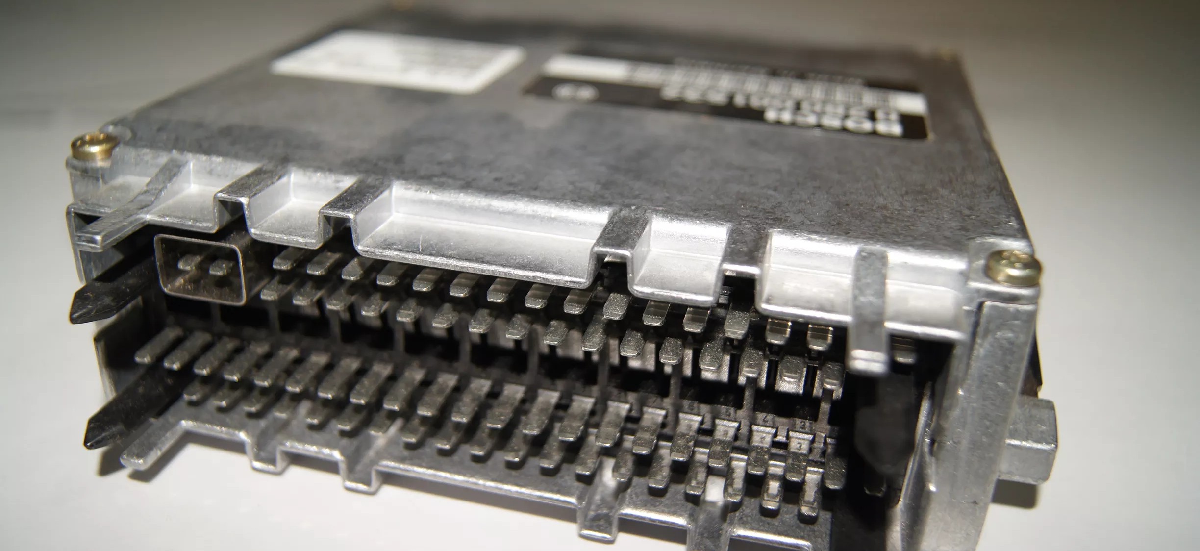 NEW Mercedes-Benz W129 SL600 / 600SL W140 600SE / SEL LH ECU CONTROL UNIT Bosch NEW Mercedes-Benz W129 SL600 / 600SL W140 600SE / SEL LH ECU CONTROL UNIT Bosch