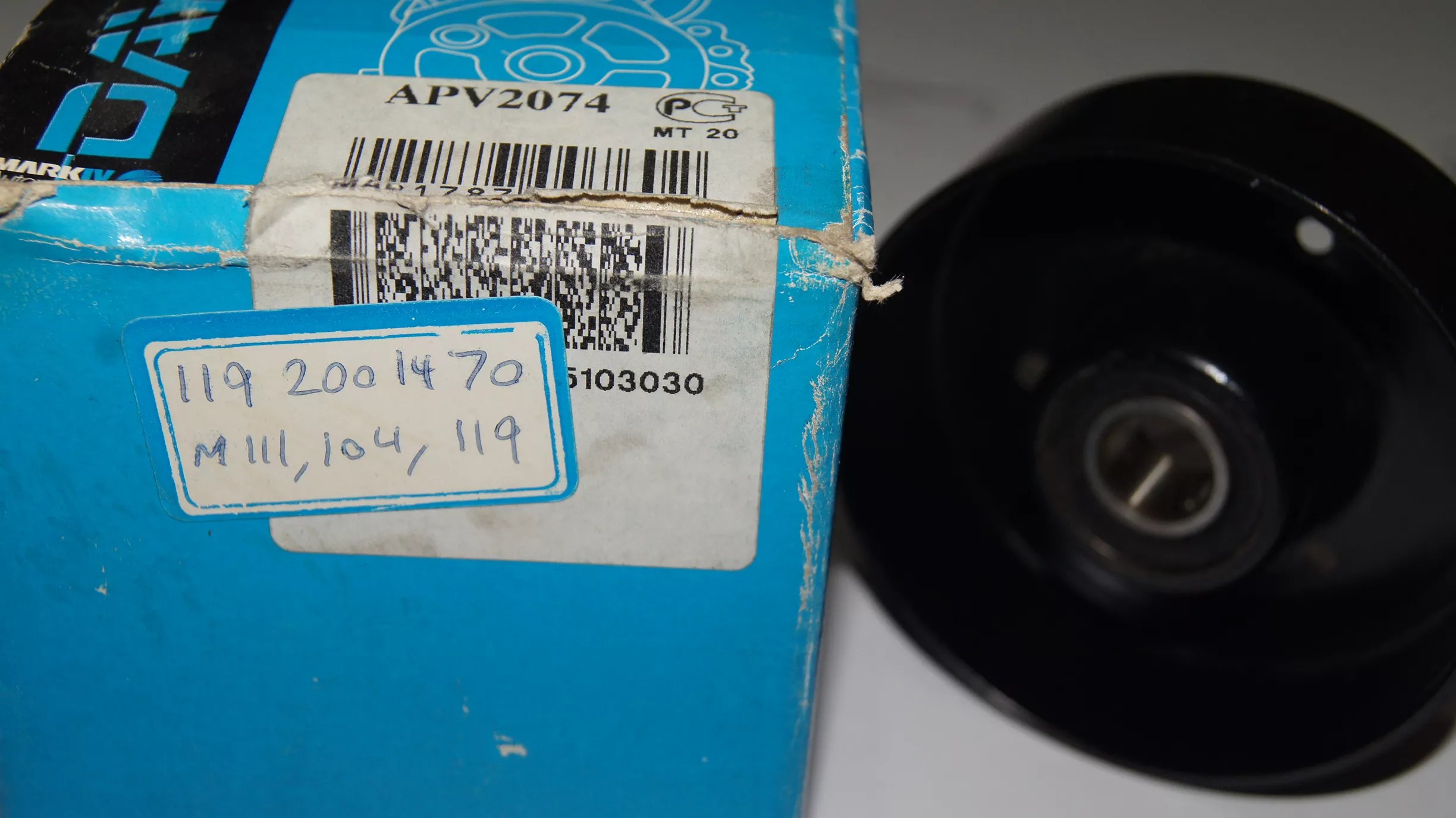 M104 M111 M119 engine BELT TIGHTENER PULLEY C208 M104 M111 M119 engine BELT TIGHTENER PULLEY C208