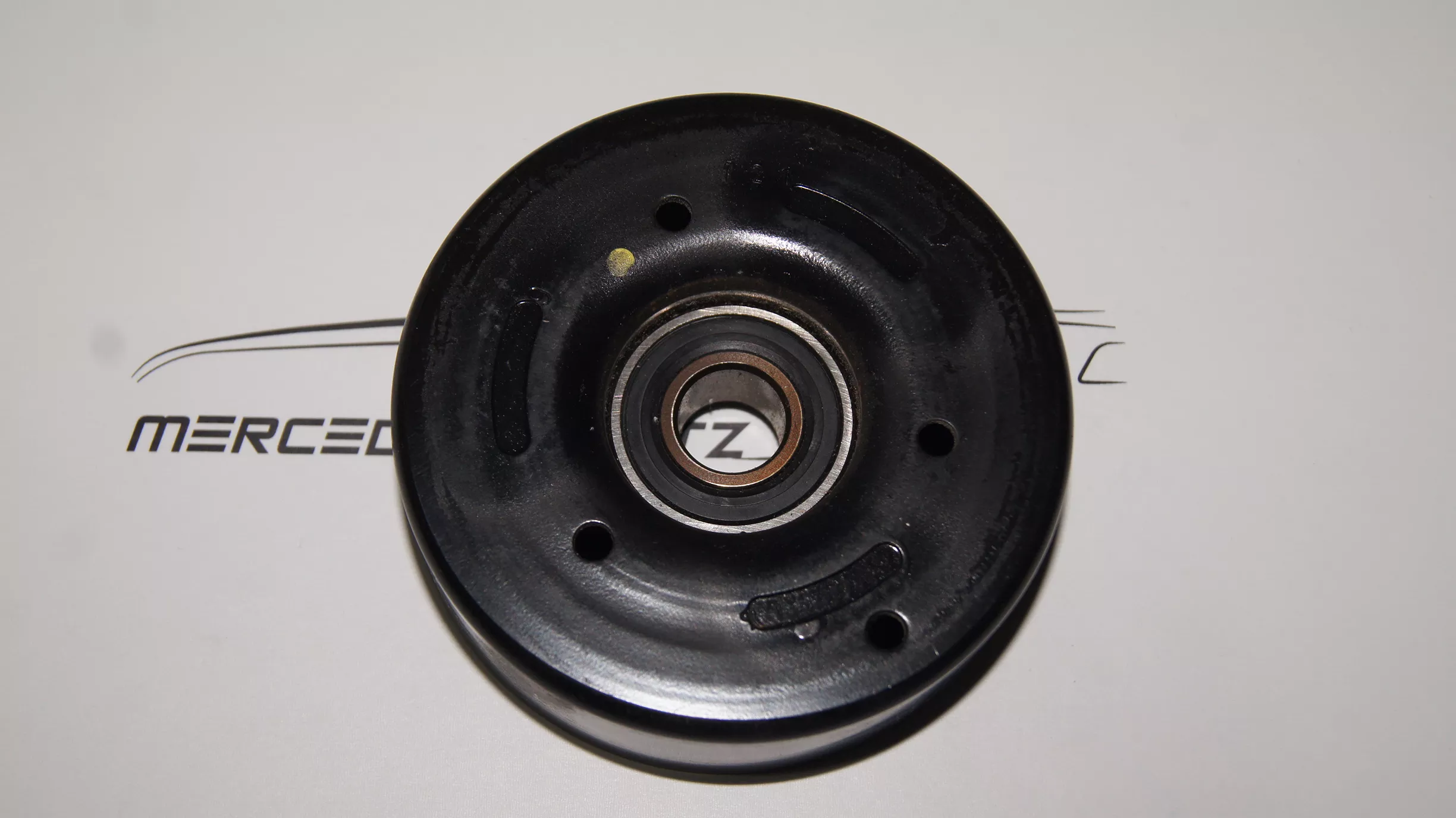 M104 M111 M119 engine BELT TIGHTENER PULLEY C208 M104 M111 M119 engine BELT TIGHTENER PULLEY C208