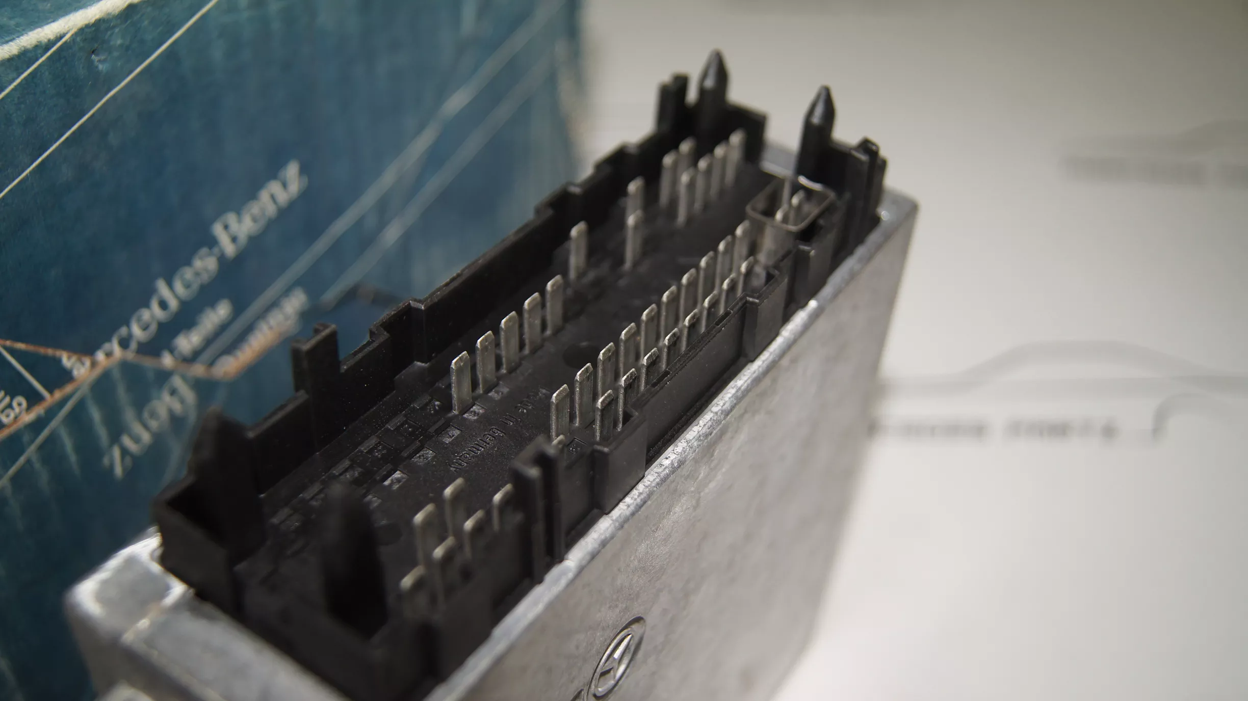 NEW Mercedes-Benz W140 300SE / S320 cruise/idling CONTROL UNIT Genuine Mercedes Part NEW Mercedes-Benz W140 300SE / S320 cruise/idling CONTROL UNIT Genuine Mercedes Part