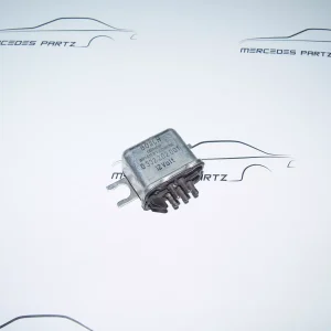 0005425919 W108 W109 W111 W113 high beam Relay NOS NEW