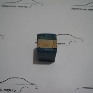 Mercedes W124 W201 Relay NEW NOS