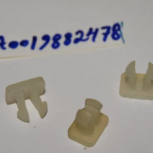 Mercedes W100 W109 W114 W110 W115 W116 W124 W123 Clip